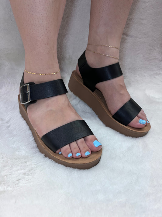 Everyday Platform Sandal