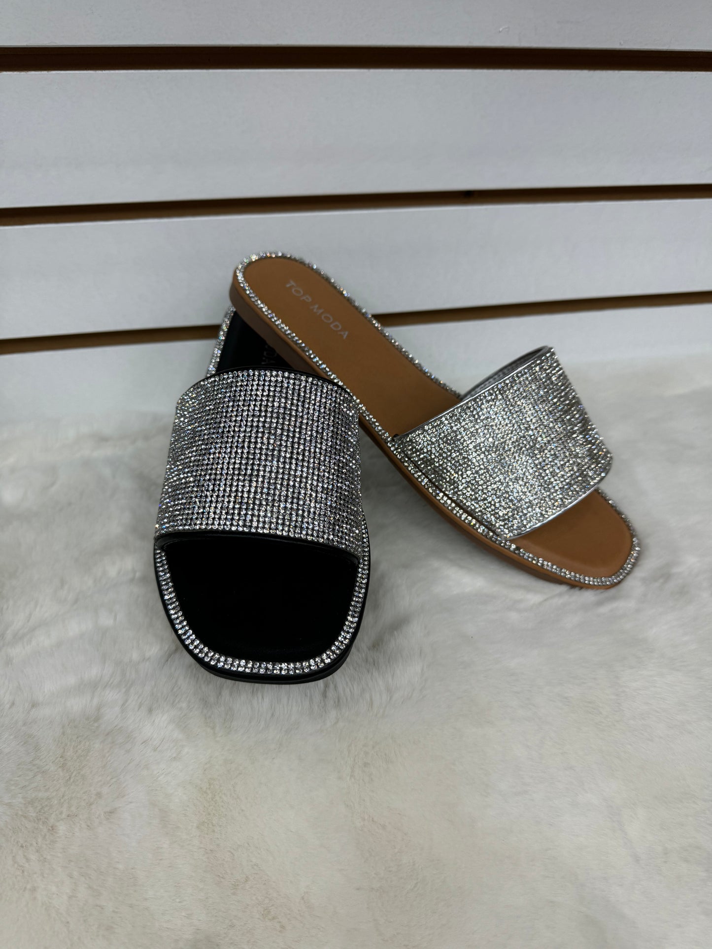 Shiny Flat Sandals