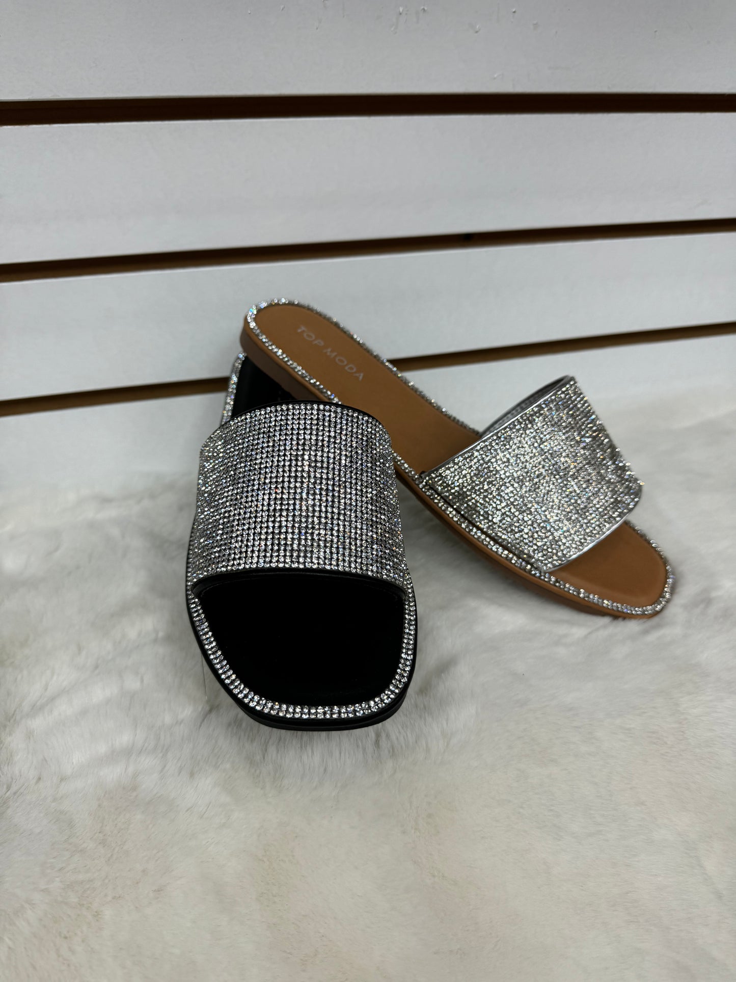 Shiny Flat Sandals